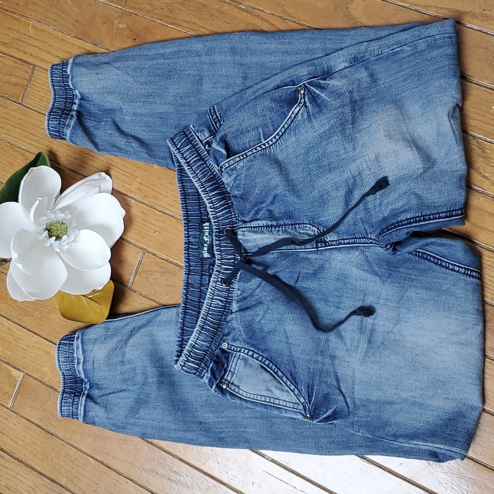 Blue Faith Women's Cropped Jogger Jeans Size S
